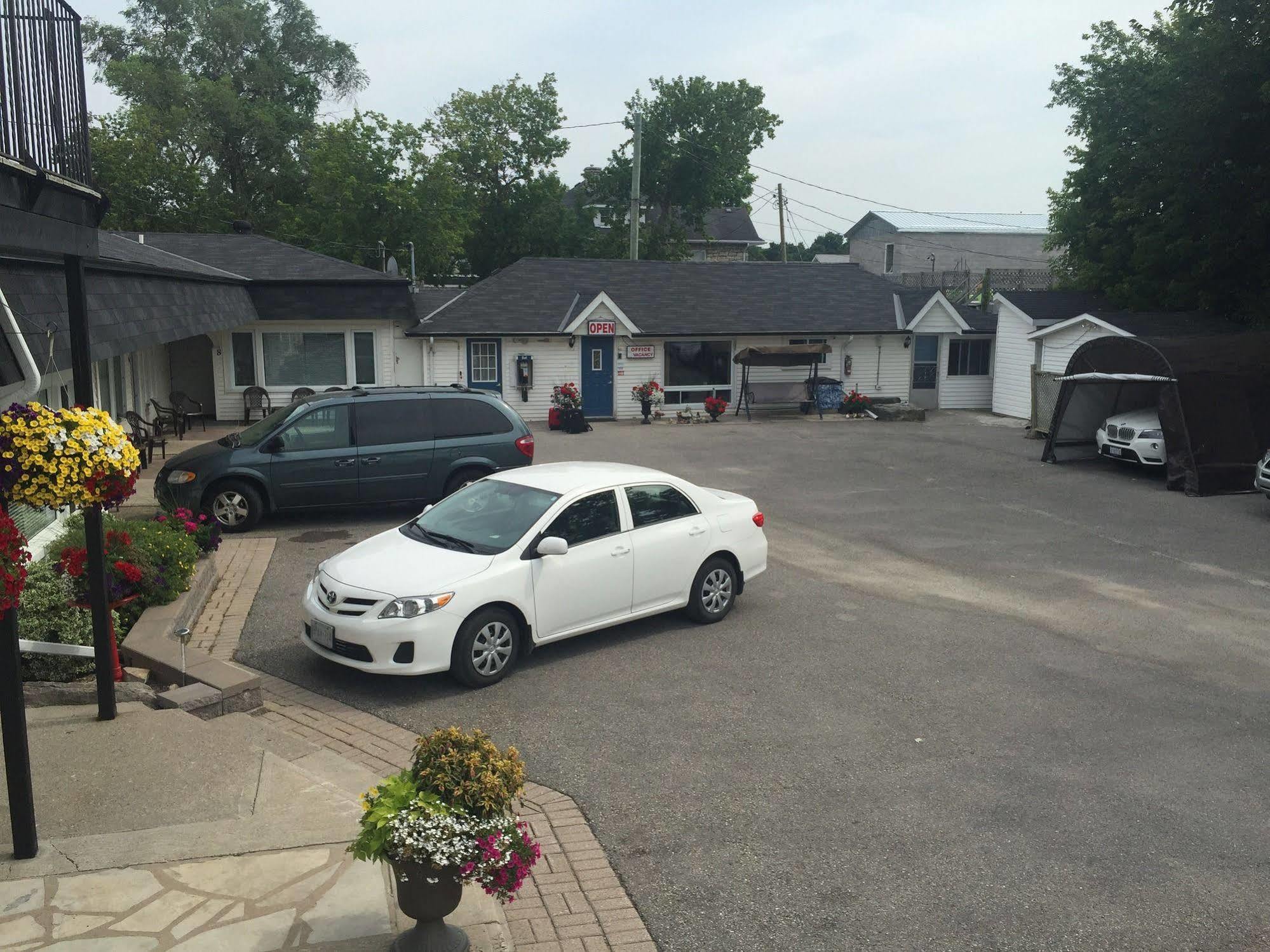 New Rockland Motel Bobcaygeon Ngoại thất bức ảnh